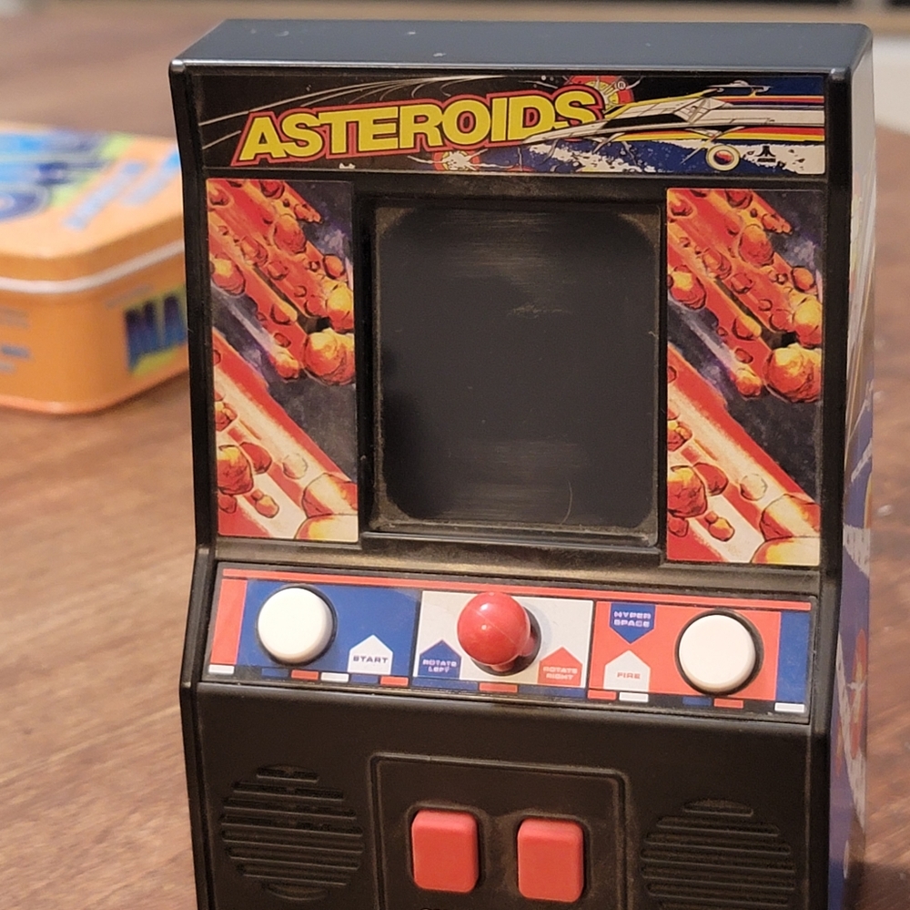 Atari Astroids 1979 Mini videgame - Picture 5 of 10